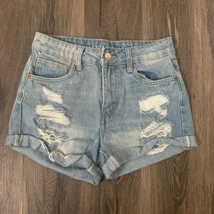 light wash Aeropostale mom shorts
